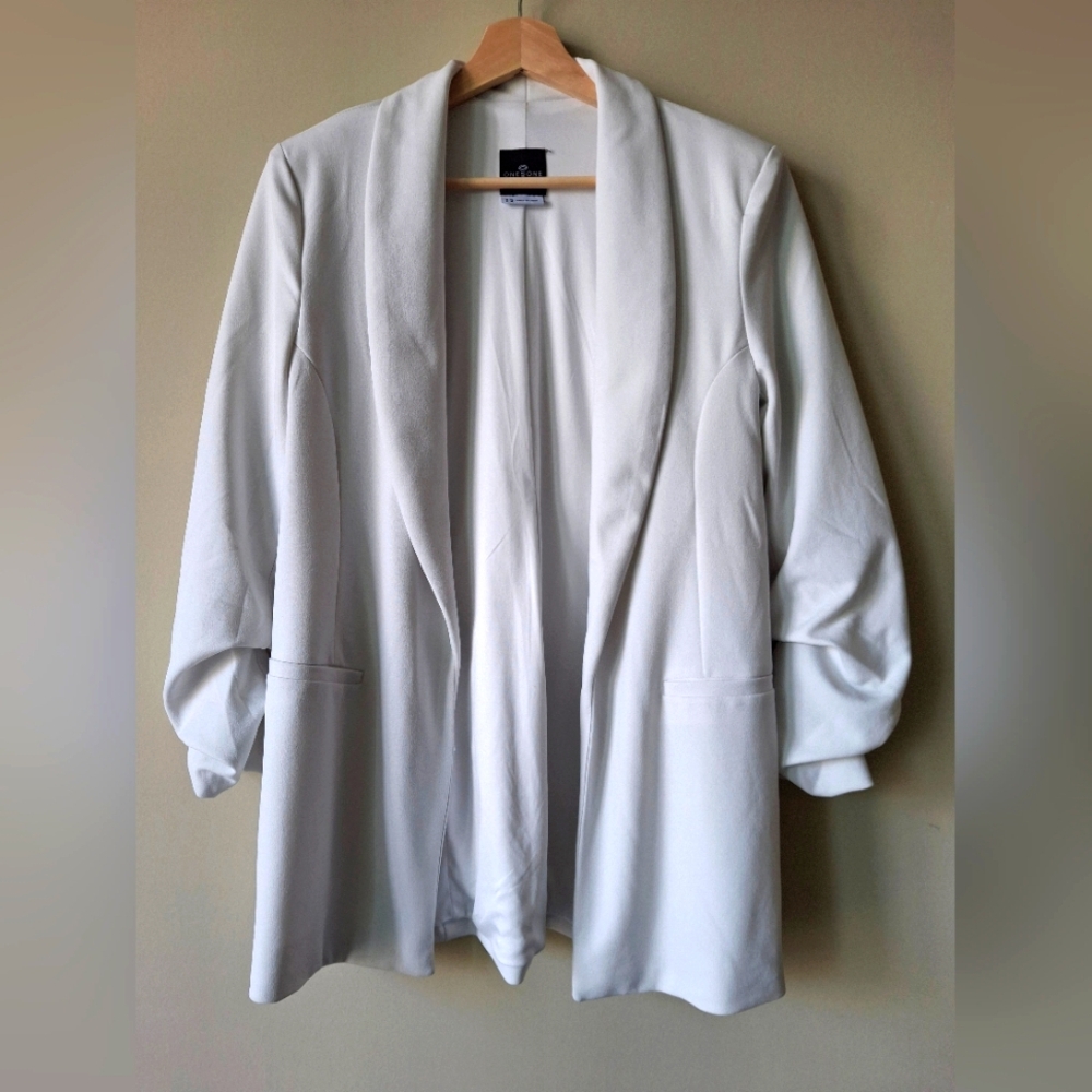 One5One White Women's Blazer - S